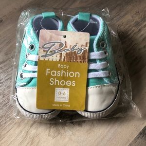 Canvas baby crib shoes